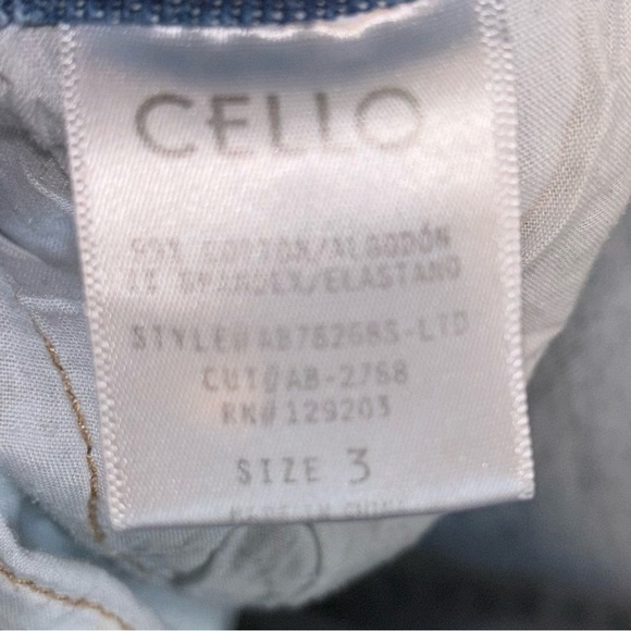 CELLO distressed light wash denim Size 3 - Picture 6 of 6